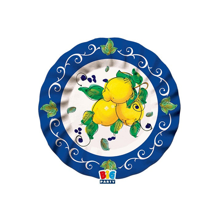 Un piatto di carta usa e getta della linea "Sorrento" di Big Party. Il design è ispirato alle maioliche mediterranee, con una banda blu decorata da volute bianche sui bordi superiore e inferiore. Al centro, su sfondo bianco, spicca un'illustrazione artistica di tre limoni gialli con foglie verdi, arricchita da piccoli schizzi di colore blu.