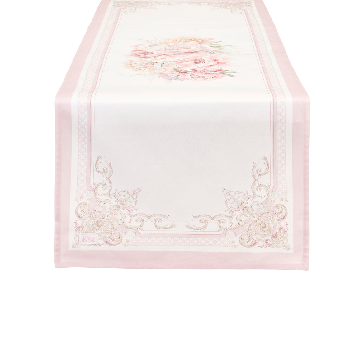Runner Nuvole di Stoffa con stampa primaverile di grandi fiori rosa e peonie. Bordo rifinito con motivi ornamentali classici e cornice rosa cipria. Tessuto elegante per tavole romantiche e shabby chic.
