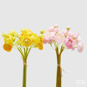 Mazzo di ranuncoli artificiali EDG in tonalità assortite giallo-arancio e rosa, con boccioli chiusi e legatura in rafia naturale. Composizione floreale artificiale, ideale per l’home décor e come idea regalo.