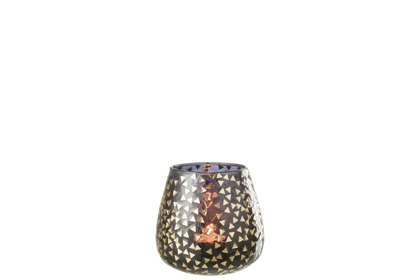 Portacandele decorativo in vetro nero semitrasparente caratterizzato da una raffinata trama geometrica a piccoli triangoli dorati che rivestono l'intera superficie bombata. Questo elegante bicchiere portacandela lascia trasparire una luce calda e soffusa, rendendolo un complemento d'arredo di design ideale per creare un'atmosfera accogliente in casa.
