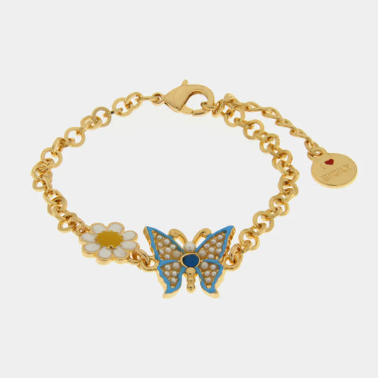 Bracciale BySimon della collezione Favignana con catena dorata a maglie circolari, ciondolo a forma di margherita smaltata bianca e charm centrale a farfalla turchese con microperle.