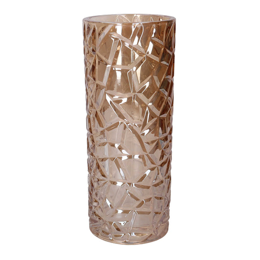 Vaso cilindrico in vetro ambra trasparente con superficie lavorata a sfaccettature irregolari frastagliate che creano riflessi geometrici.