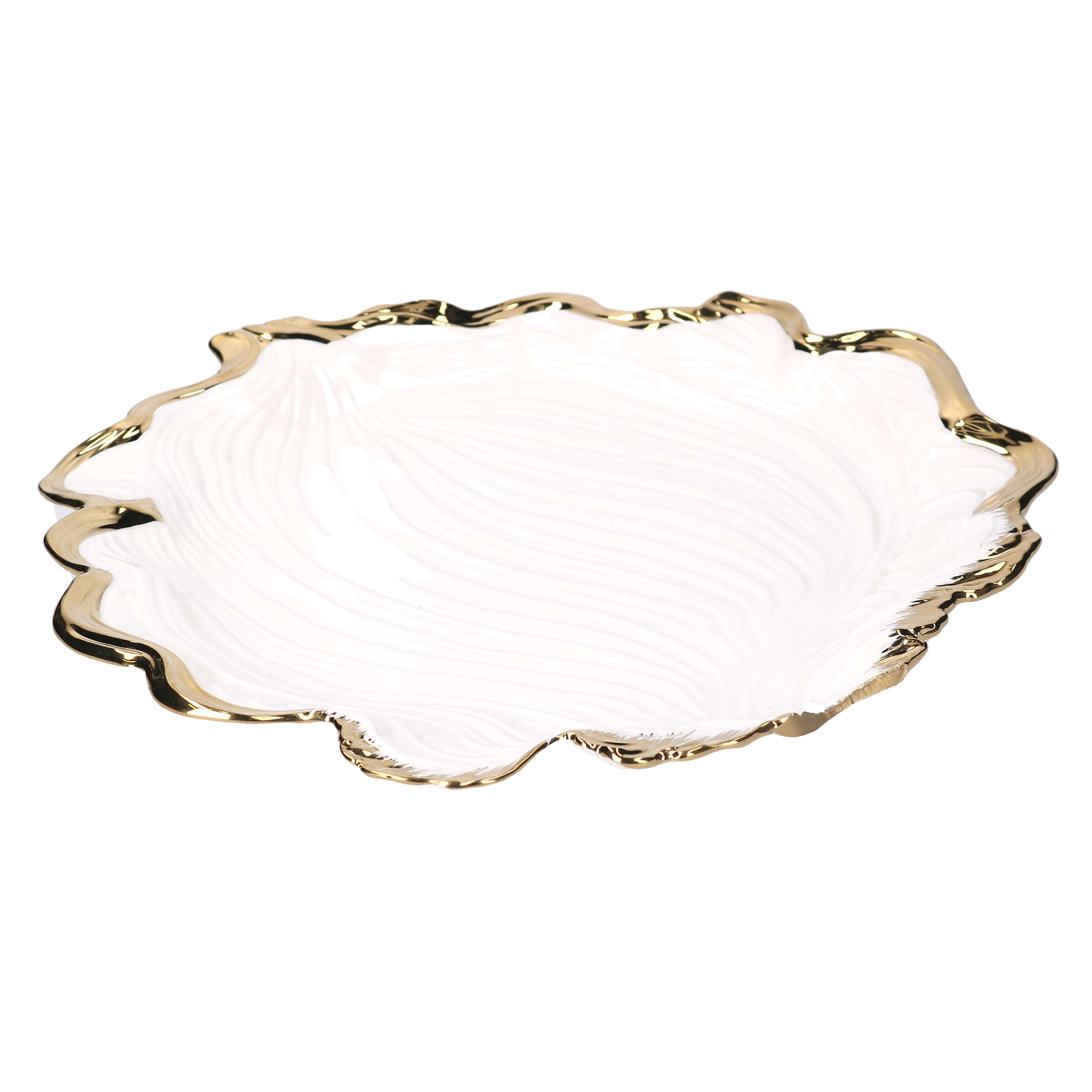 Svuotatasche circolare in ceramica smaltata bianca lucida a forma di foglia organica, con superficie interna a venature a rilievo e ampio bordo irregolare e frastagliato in finitura oro.