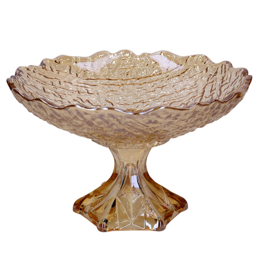 Alzata concava in vetro color ambra con bordi frastagliati ondulati e superficie dalla texture increspata, sorretta da una solida base sfaccettata.