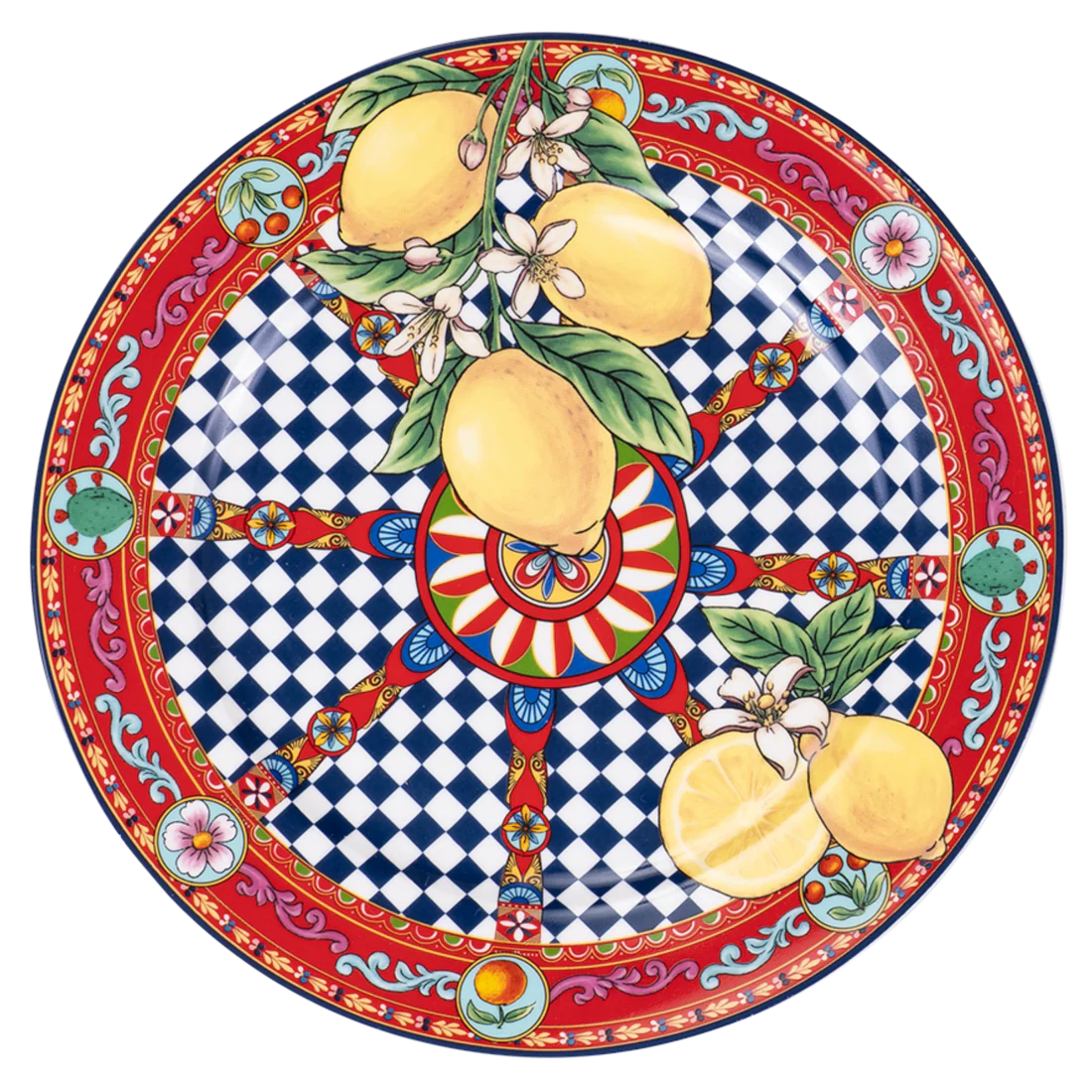 Primo piano di un piattino in ceramica con decoro radiale a ruota tipico della tradizione siciliana. Colori vivaci rosso fuoco e dettagli geometrici ideali per servire pasticceria o come piattino d'accento.