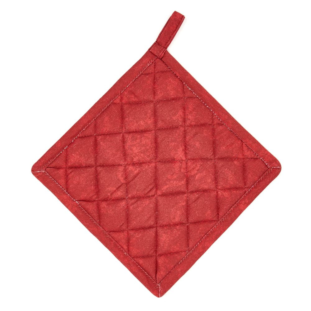 Retro rosso delle due presine con trama a rombi.