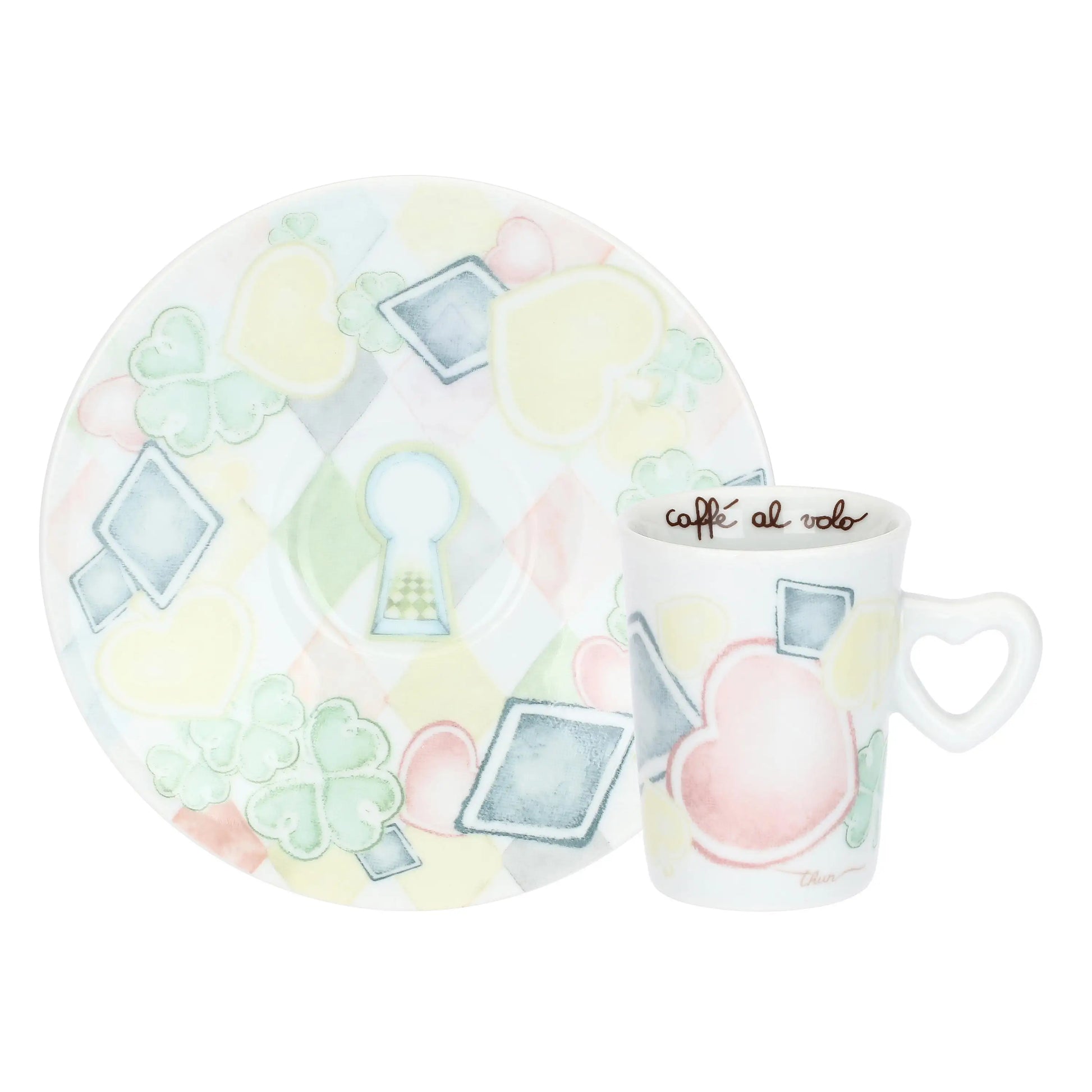 Tazzine in porcellana Thun collezione Incanto di Primavera. Design con motivo a rombi azzurro e bianco decorato con icone di chiavi dorate a forma di cuore e cuori pastello. Scritta interna "caffè al volo".