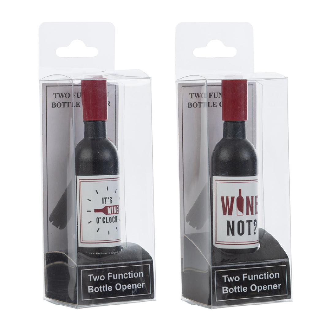 Apribottiglie a calamita a forma di mini bottiglia di vino nera con tappo rosso, cavatappi in metallo integrato ed etichetta ironica assortita con scritte "Wine Not?" o "It's Wine O'Clock". Simpatico gadget da cucina utile anche come calamita da frigo, ideale come bomboniera o idea regalo originale.