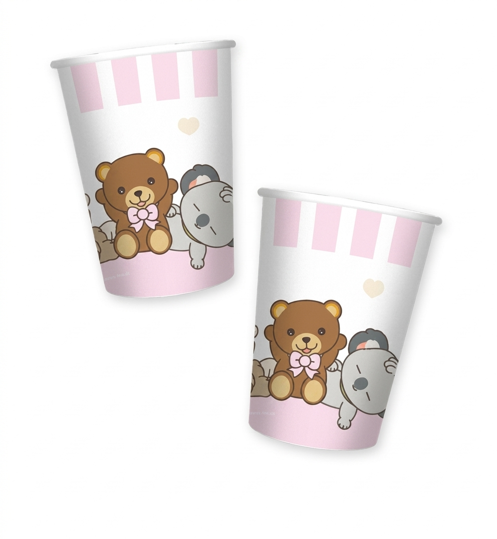 Coppia di bicchieri di carta per feste con illustrazioni di un orsetto e un koala su sfondo bianco con dettagli rosa e bordo superiore a righe.