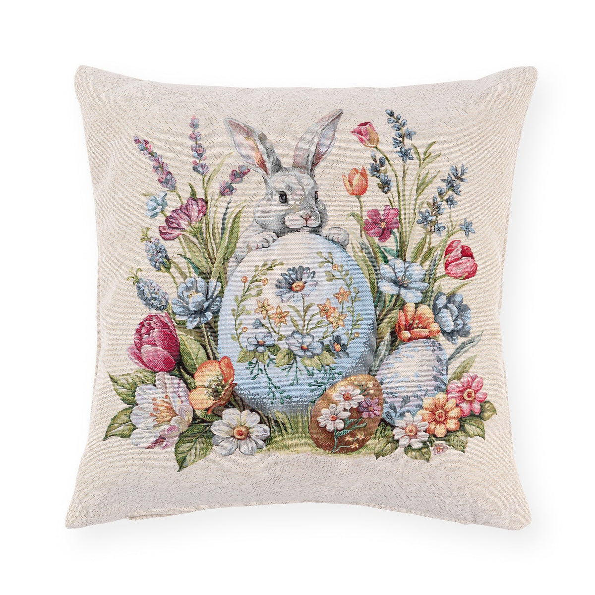 Cuscino pasquale Nuvole di Stoffa i con sfondo beige. Decorazione centrale con illustrazioni vintage di coniglietti, fiori e uova di pasqua. Tessuto elegante per la casa di Pasqua 2026.