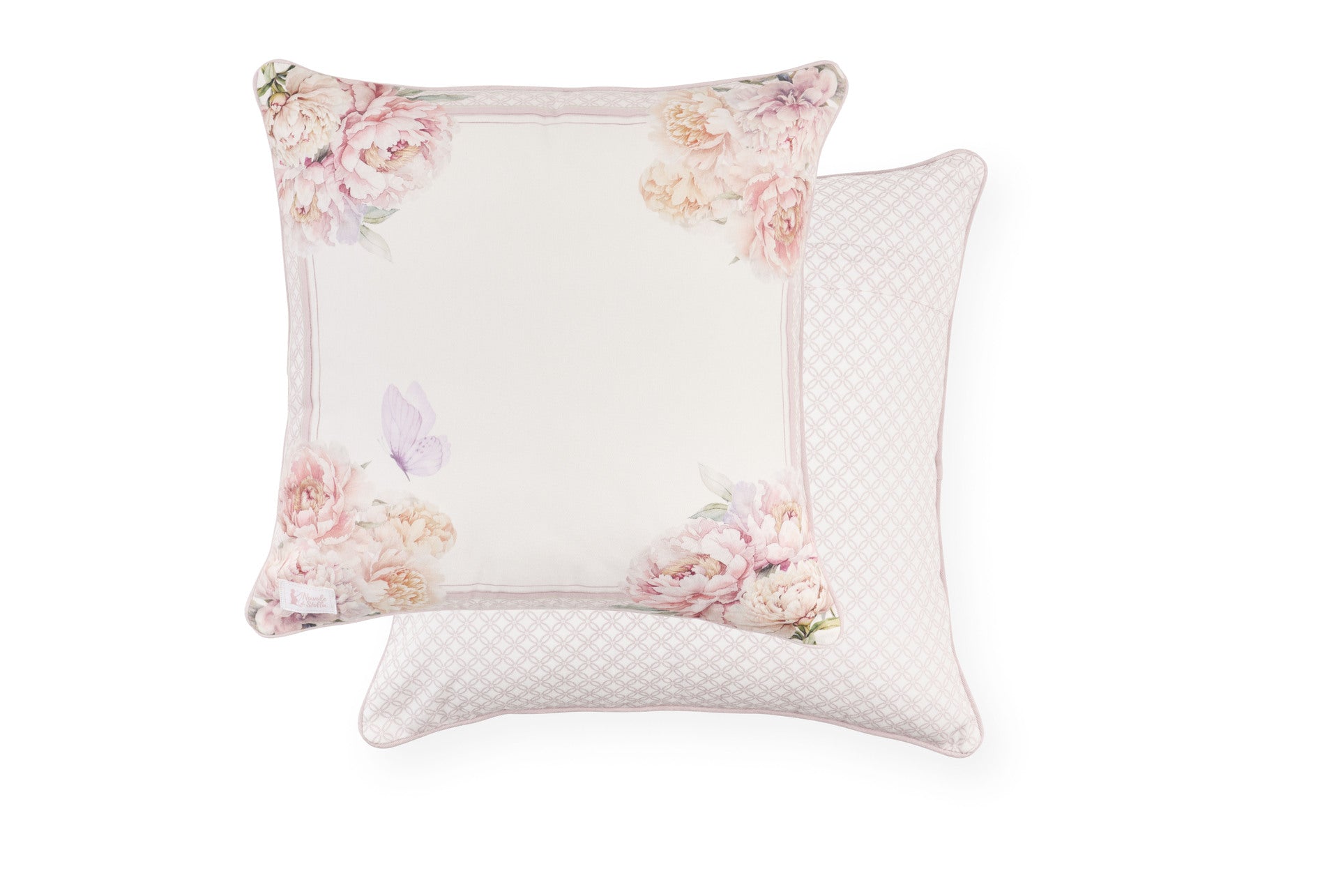 Cuscini Nuvole di Stoffa con stampa primaverile di grandi fiori rosa e peonie. Bordo rifinito con motivi ornamentali classici e cornice rosa cipria. 