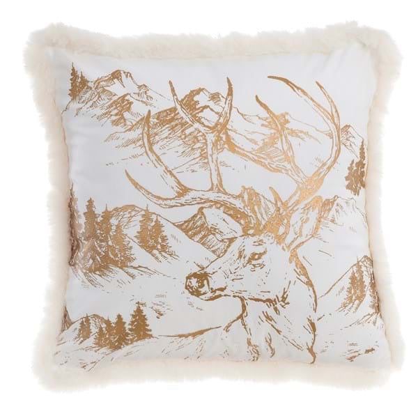 Cuscino arredo Blanc Mariclò, collezione La Fable Dorée. Stampa frontale oro di cervo tra le montagne su fondo bianco con ricca bordatura in pelliccia sintetica coordinata.