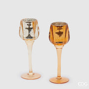 Candelabro a calice EDG in vetro oro / ambracon coppa dalla finitura martellata e lungo stelo su base rotonda. Portacandela elegante, ideale per l’home décor e come idea regalo.