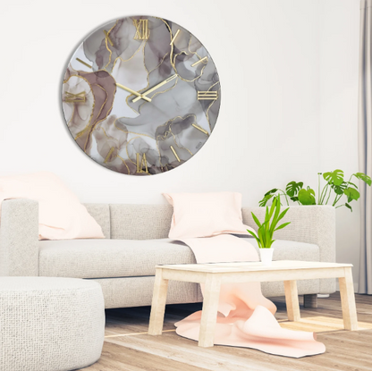 L'orologio "Sahara" di Artidea chiude idealmente il cerchio delle ispirazioni naturalistiche, offrendo una variante cromatica calda e avvolgente che richiama le distese di sabbia infinita e i riflessi del sole al tramonto.