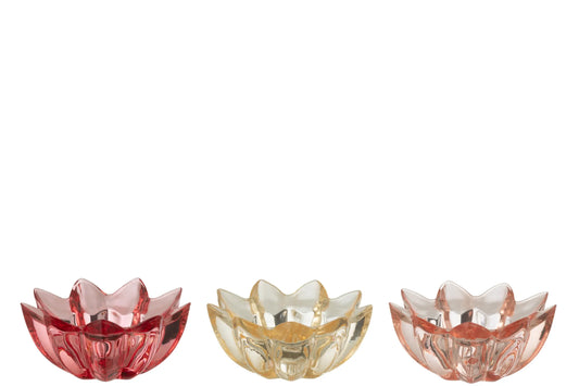Portacandele a forma di fiore in vetro colorato assortiti firmati Jolipa, caratterizzati da petali sagomati e sfaccettati che creano eleganti riflessi di luce con le candele tea light. Disponibili nelle vivaci varianti trasparente rosa pastello, crema e rosso, questi piccoli candelabri decorativi di design sono perfetti per abbellire la tavola, creare atmosfera negli interni o come colorata idea regalo home decor.