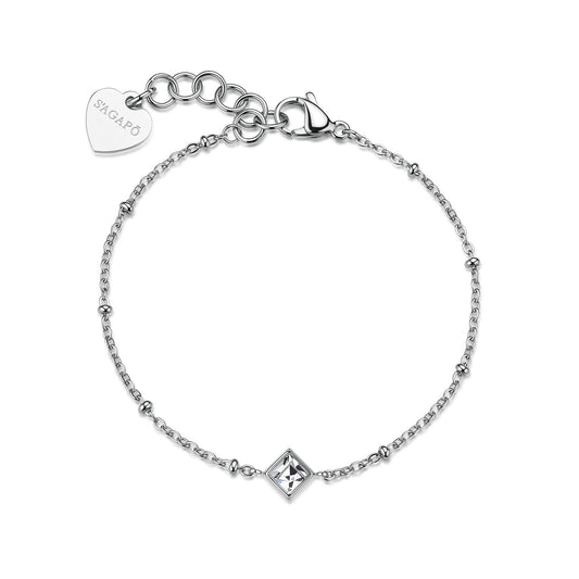 Il bracciale "Luce" di S'Agapõ (referenza SCE51) è un gioiello che punta sulla luminosità essenziale e sulla delicatezza delle forme, ideale per chi cerca un accessorio discreto ma di carattere.