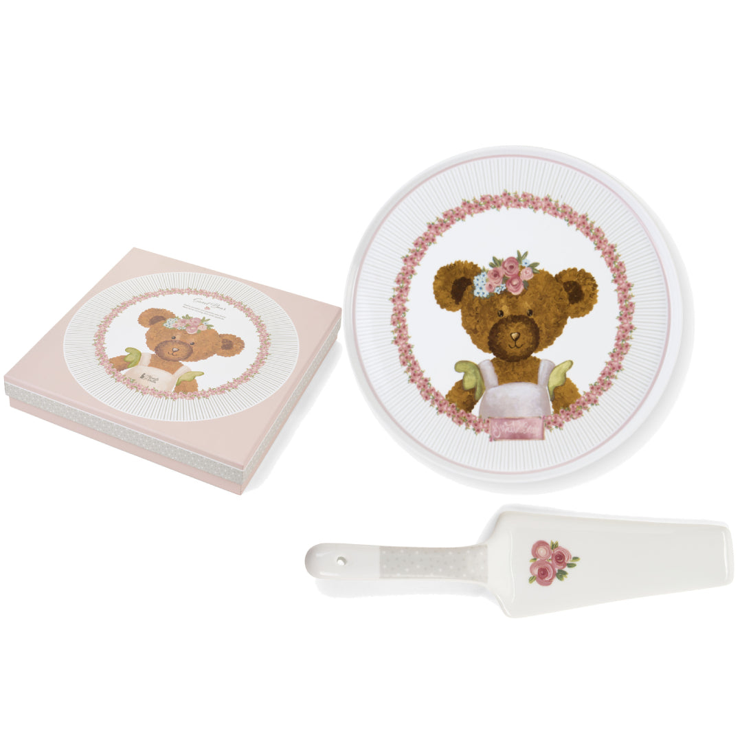 Set Piattino e paletta Nuvole di Stoffa linea Sweet Bear per Pasqua 2026. Medaglione centrale con orsetta e ghirlanda di rose e bordi a righe sottili. Decorazione tenera per cameretta o tavola.
