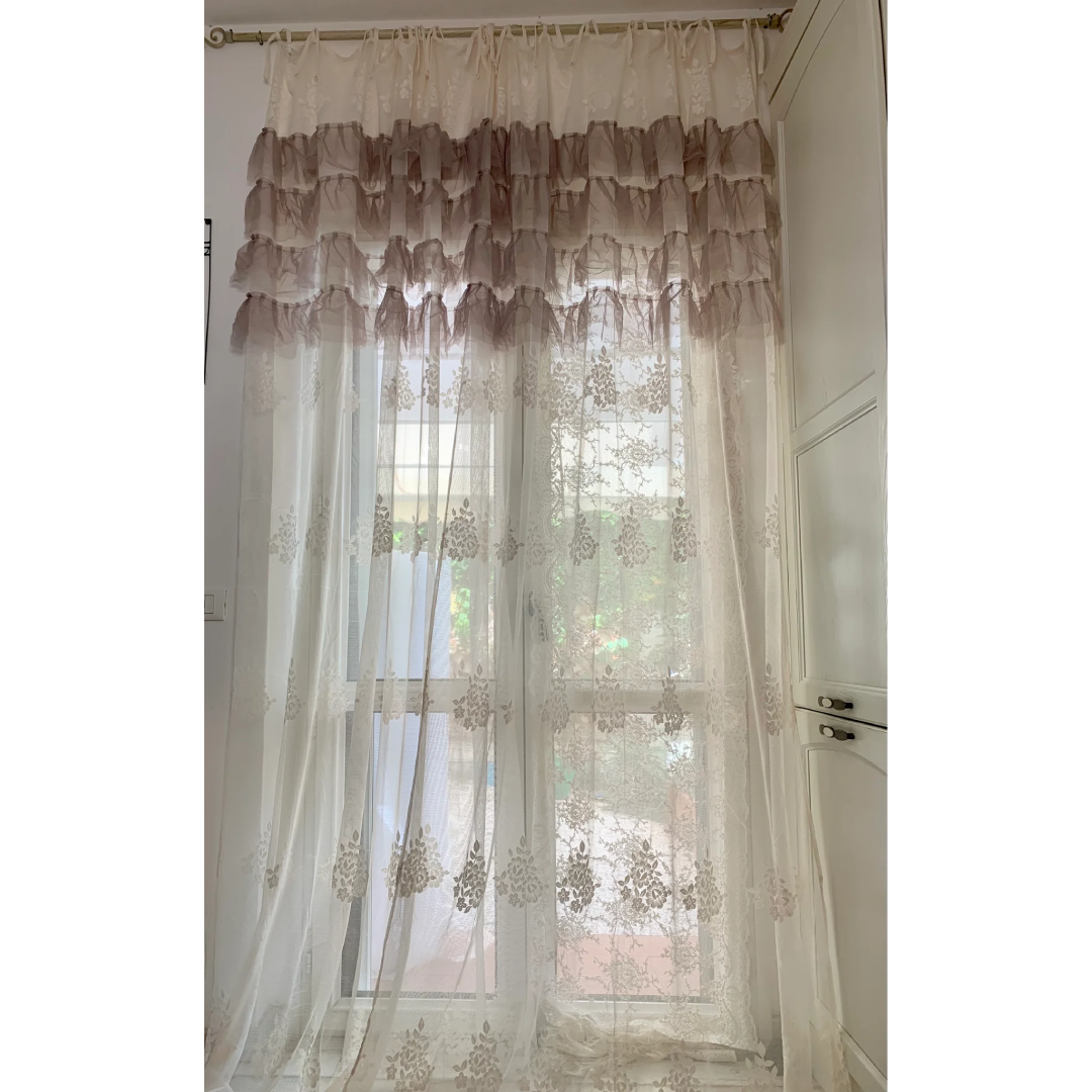 Tenda Avorio e Beige con Balze "Andromeda"