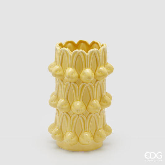 Vaso alto EDG Enzo De Gasperi linea Easter in ceramica giallo. Design a cilindro con teste di coniglio in rilievo. Altezza 25 cm, decorazione pasquale raffinata e moderna.