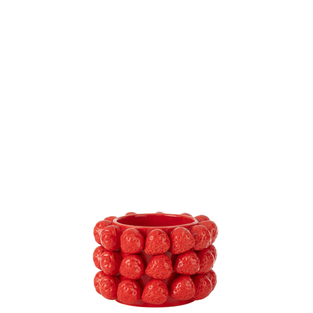 Portavaso in ceramica rossa lucida a forma cilindrica, interamente rivestito da fragole in rilievo disposte su tre file. Complemento d'arredo dal design fantasioso firmato Jolipa, ideale come vaso decorativo o idea regalo originale per la casa.
